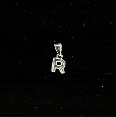 DIJE LETRA "R" PEQUEÑA LISA
