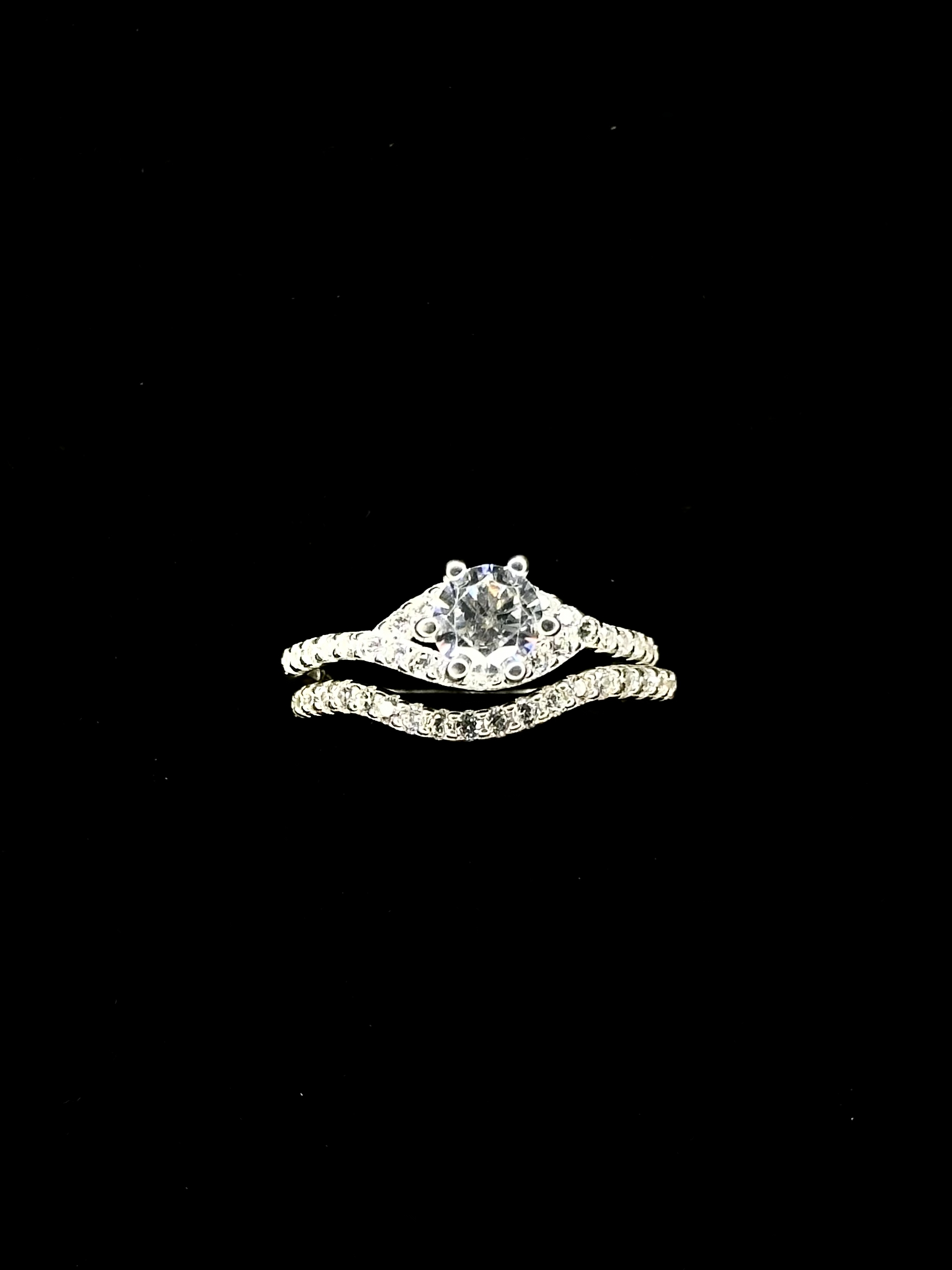 ANILLO BANDA TRENZA DE PLATA CON BRILLO