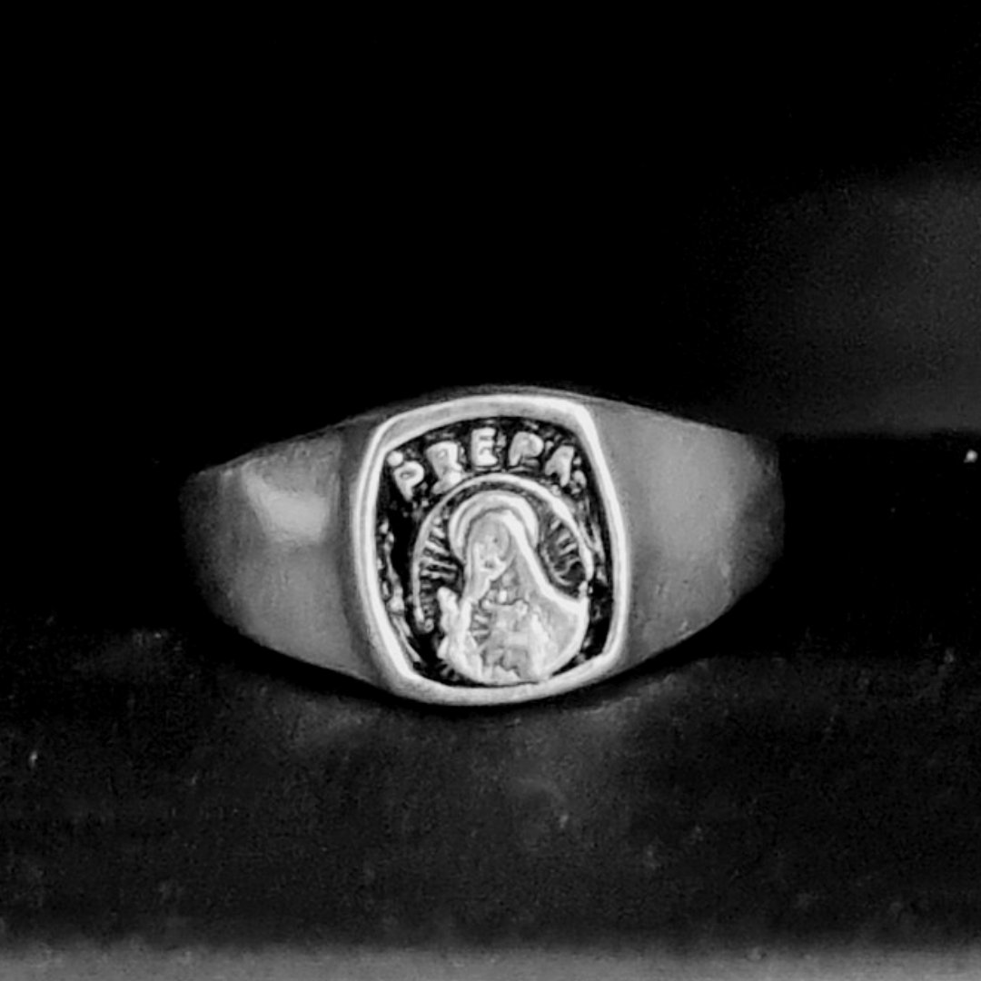 ANILLO PREPA ESTILO RELIGIOSO 