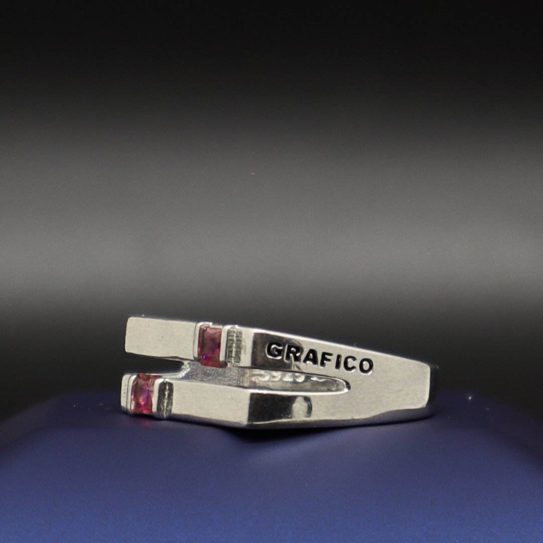 ANILLO CARRERA DISEÑO GRAFICO 