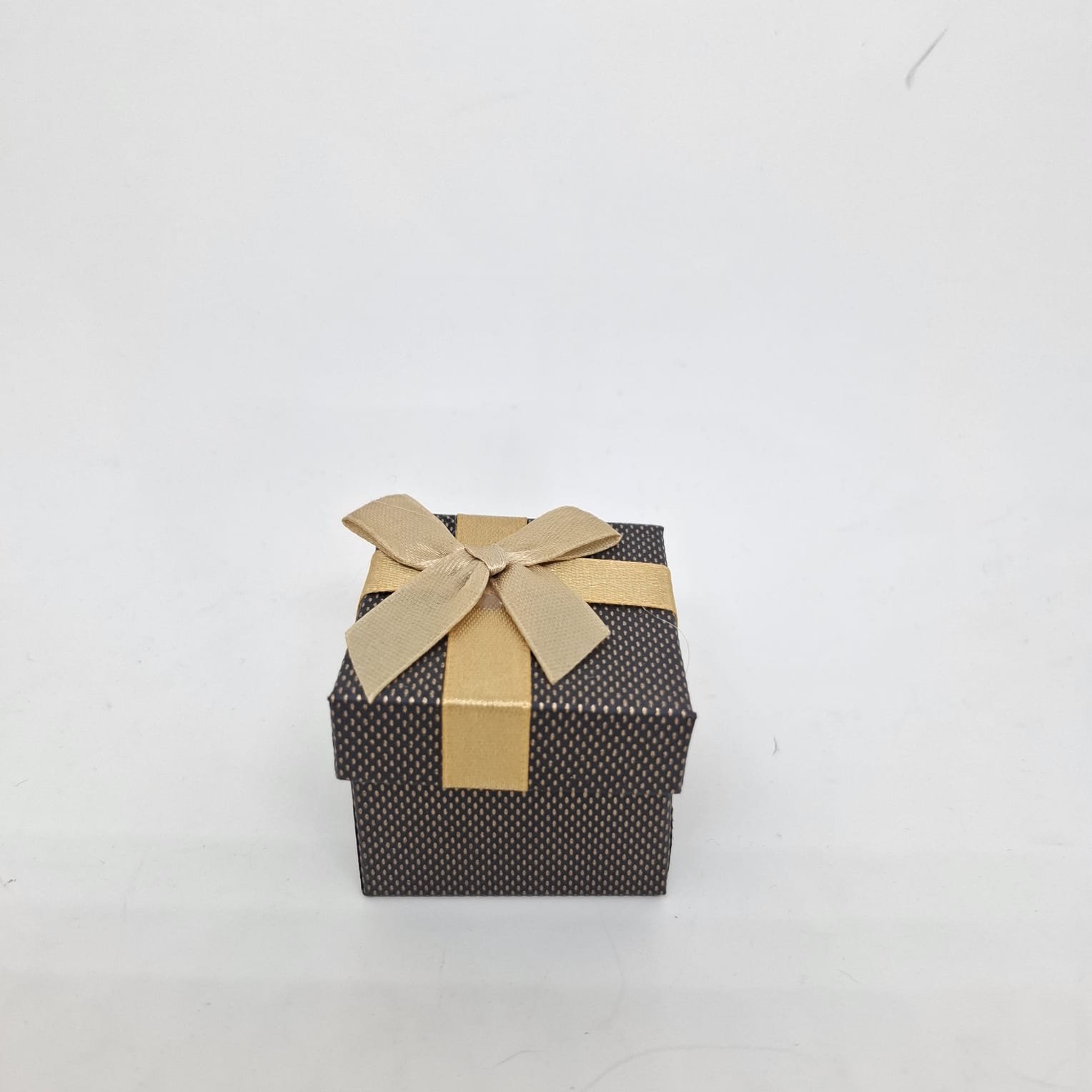 CAJA MOÑO