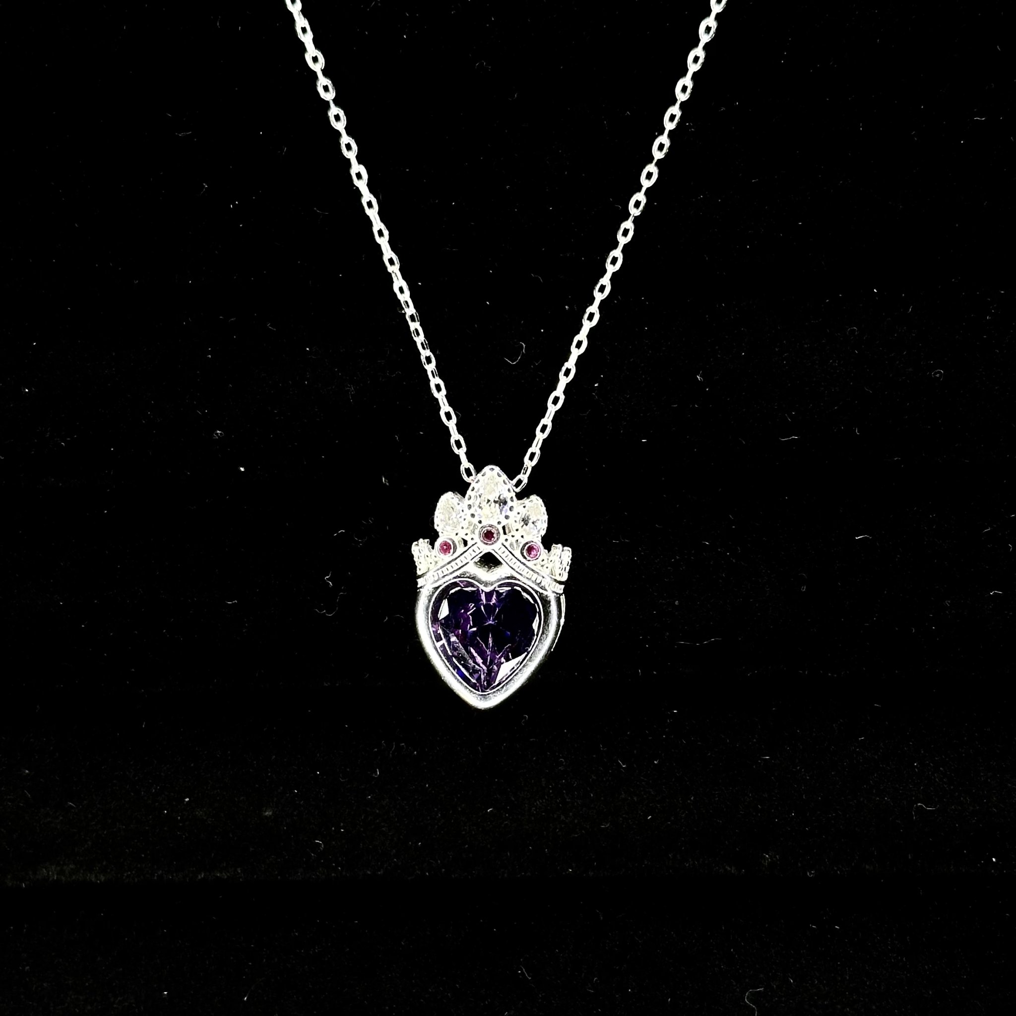 GARGANTILLA ESTILO RAPUNZEL CORAZON MORADO