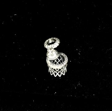 CHARM CANASTA DE BASQUETBOL
